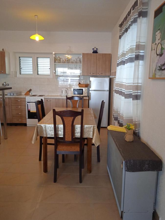 Apartment Davor グラダツ エクステリア 写真