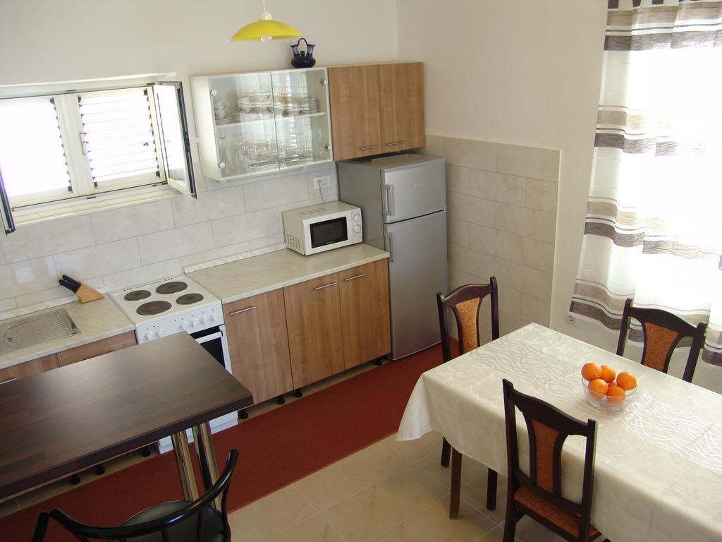 Apartment Davor グラダツ 部屋 写真